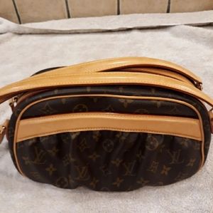 Louis Vuitton Klara bag